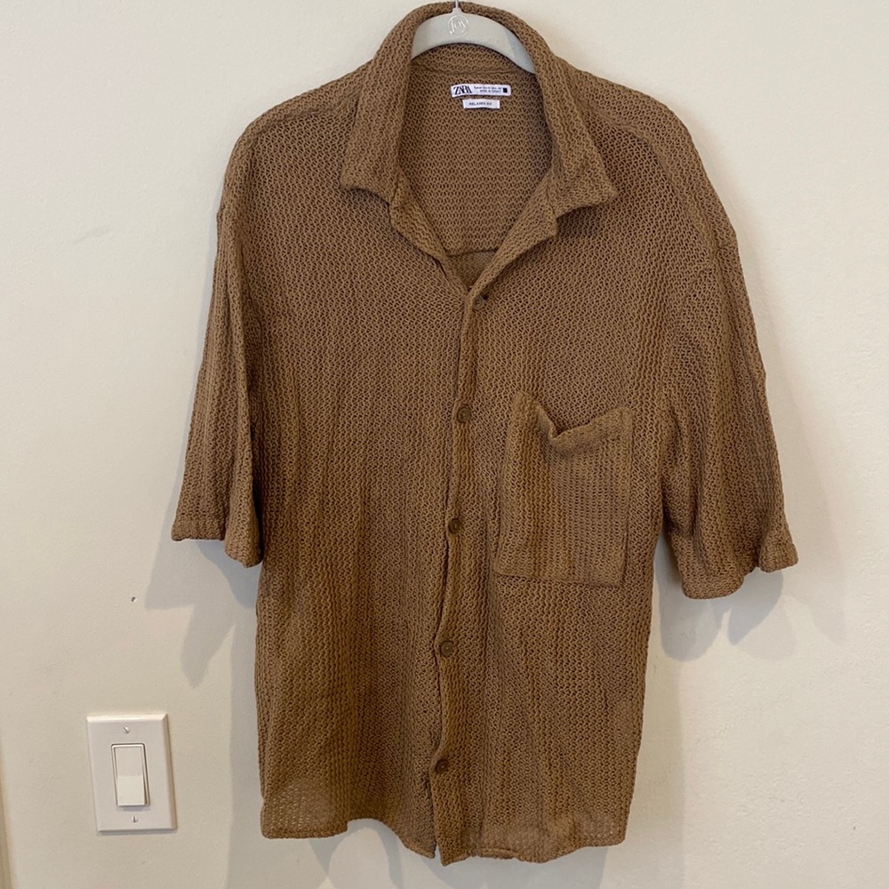 ZARA men’s medium relaxed fit crochet short-sleeve shirt